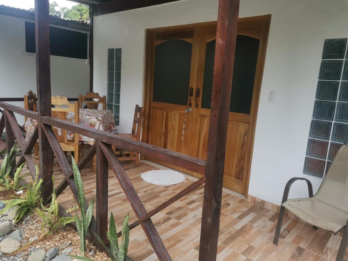 Hostal Cecilia Puerto Viejo de Talamanca المظهر الخارجي الصورة