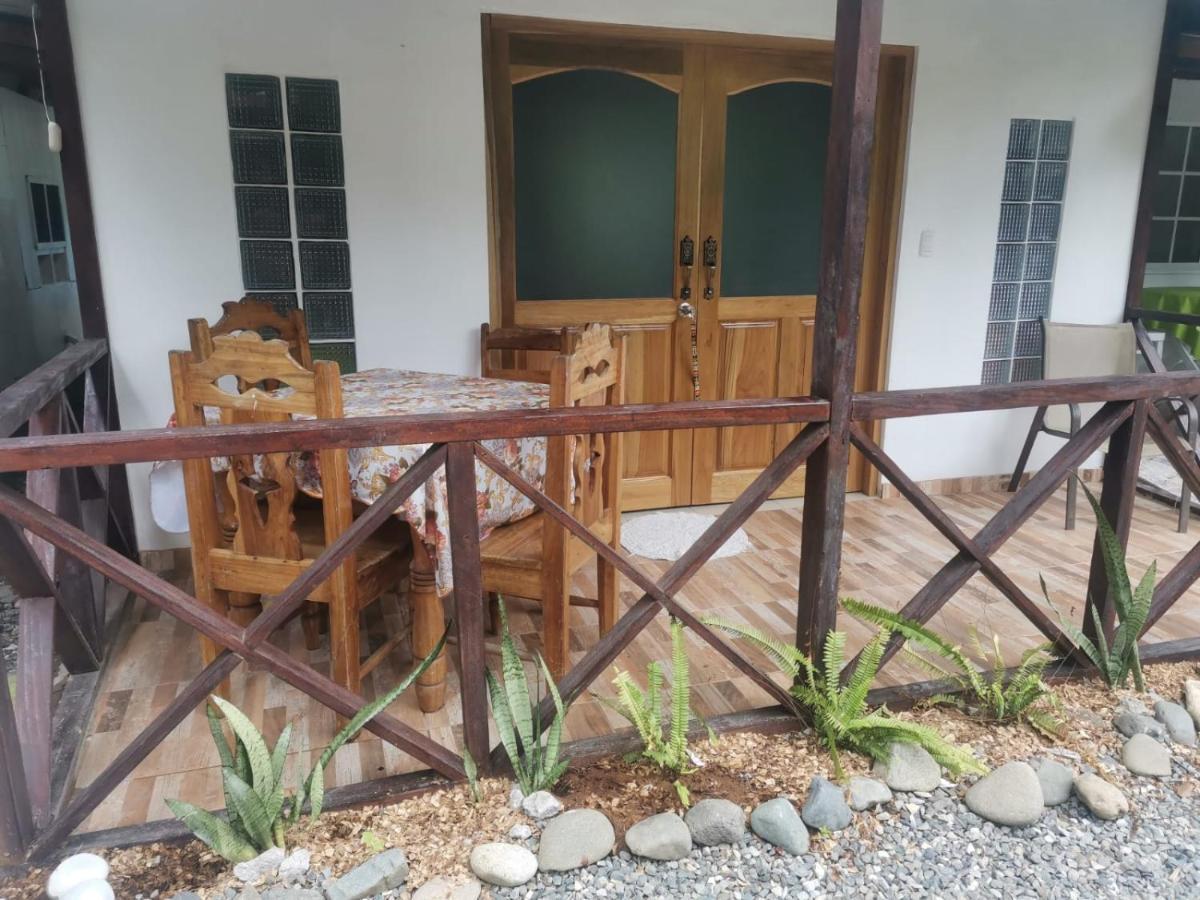 Hostal Cecilia Puerto Viejo de Talamanca المظهر الخارجي الصورة
