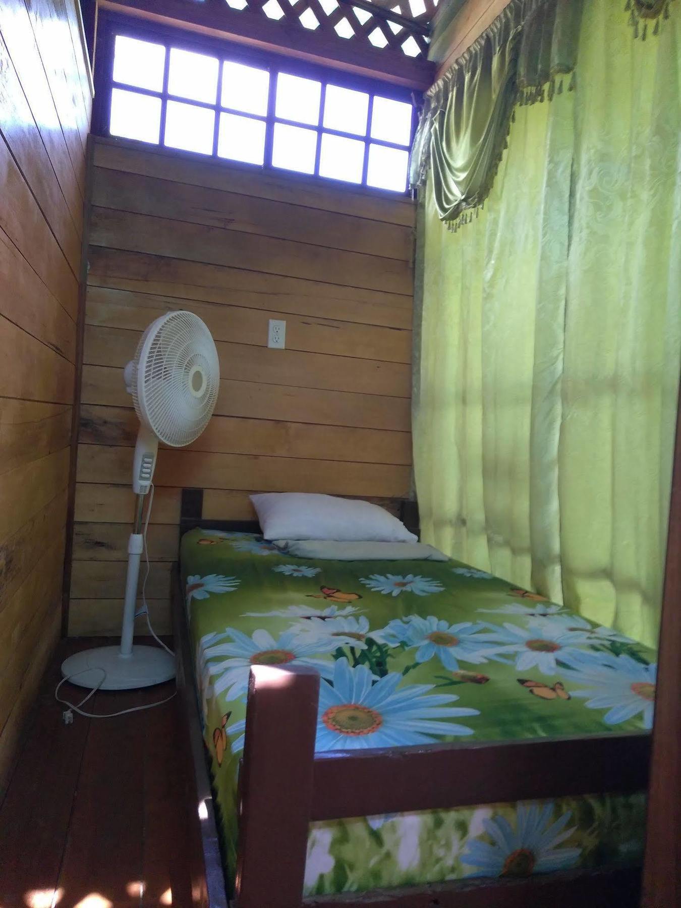 Hostal Cecilia Puerto Viejo de Talamanca المظهر الخارجي الصورة